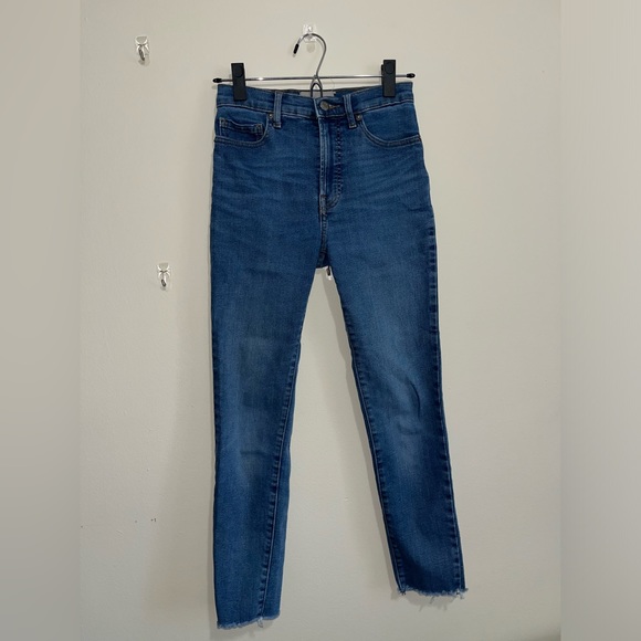 Everlane Authentic Stretch High-Rise Skinny - medium wash - Picture 3 of 6